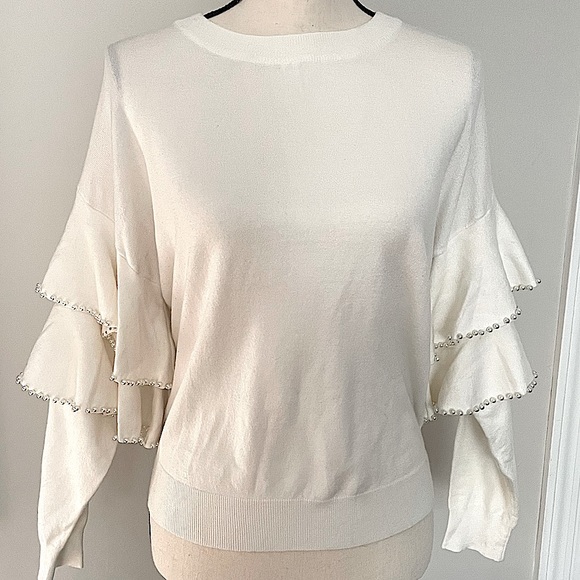 Stellah Sweaters - Stellah Pearl Trimmed Ruffle Sleeve Sweater, sz LARGE